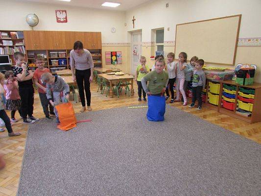 Grafika #96: Jak spędzamy ferie