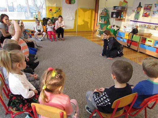 Grafika #5: 23.01.2018 Spotkanie z policjantką nt."Bezpieczne ferie"