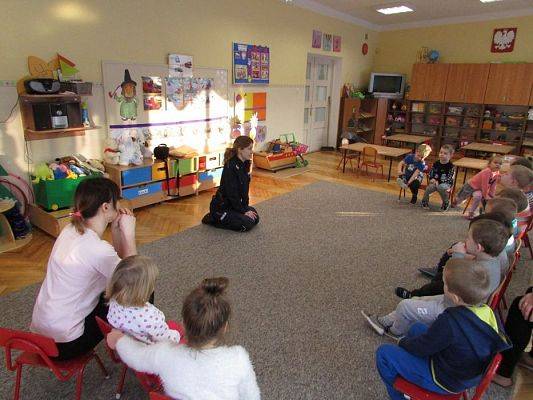 Grafika #6: 23.01.2018 Spotkanie z policjantką nt."Bezpieczne ferie"