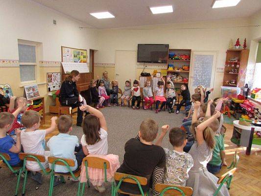 Grafika #22: 23.01.2018 Spotkanie z policjantką nt."Bezpieczne ferie"