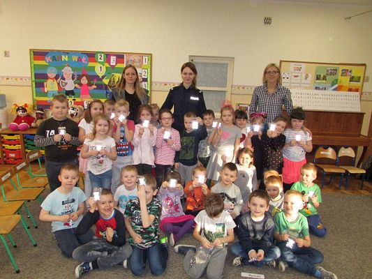 Grafika #29: 23.01.2018 Spotkanie z policjantką nt."Bezpieczne ferie"