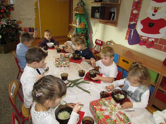 Grafika #44: 22.12.2017 Wigilia przedszkolna