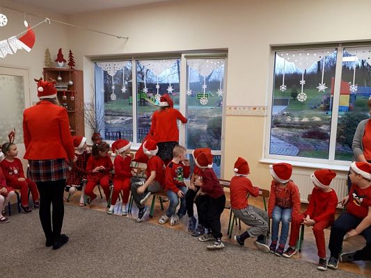 Grafika #1: 06.12.2017 Mikołajki