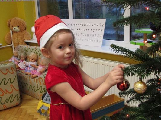 Grafika #1: 06.12.2017 Stroimy choinki