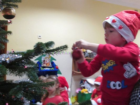 Grafika #2: 06.12.2017 Stroimy choinki