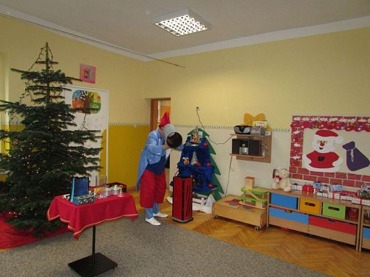 Grafika #3: 05.12.2017 "Zaczarowany Mikołaj" - występ iluzjonisty