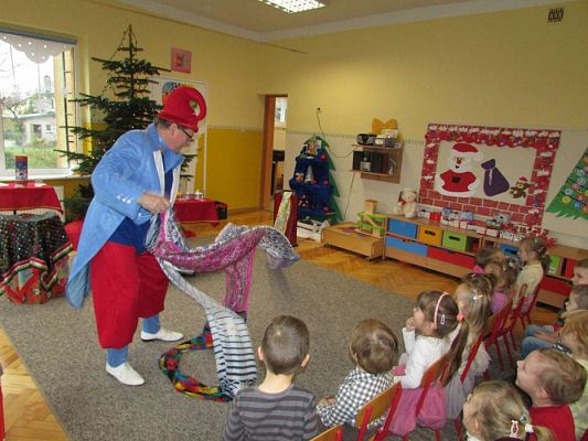 Grafika #6: 05.12.2017 "Zaczarowany Mikołaj" - występ iluzjonisty