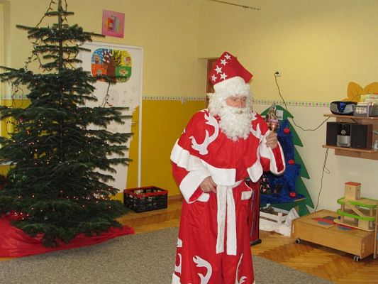 Grafika #56: 05.12.2017 "Zaczarowany Mikołaj" - występ iluzjonisty