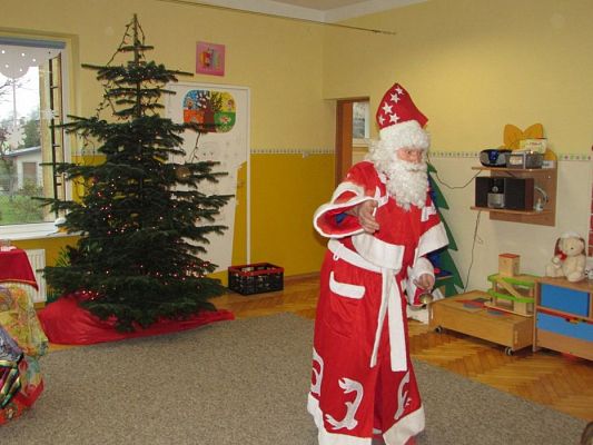 Grafika #57: 05.12.2017 "Zaczarowany Mikołaj" - występ iluzjonisty