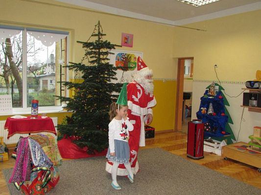 Grafika #61: 05.12.2017 "Zaczarowany Mikołaj" - występ iluzjonisty