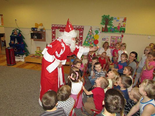 Grafika #65: 05.12.2017 "Zaczarowany Mikołaj" - występ iluzjonisty