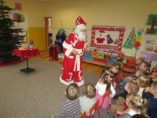 Grafika #79: 05.12.2017 "Zaczarowany Mikołaj" - występ iluzjonisty