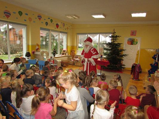 Grafika #84: 05.12.2017 "Zaczarowany Mikołaj" - występ iluzjonisty