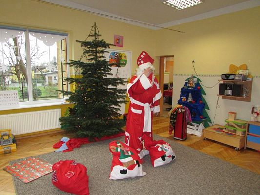 Grafika #88: 05.12.2017 "Zaczarowany Mikołaj" - występ iluzjonisty