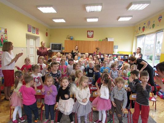 Grafika #93: 05.12.2017 "Zaczarowany Mikołaj" - występ iluzjonisty