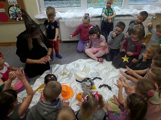 Grafika #4: 30.11.2017 Andrzejki