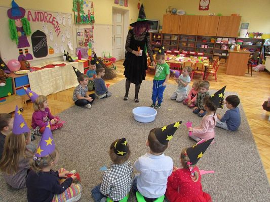 Grafika #62: 30.11.2017 Andrzejki