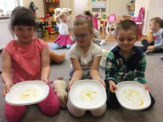 Grafika #3: Dzień Pluszowego Misia