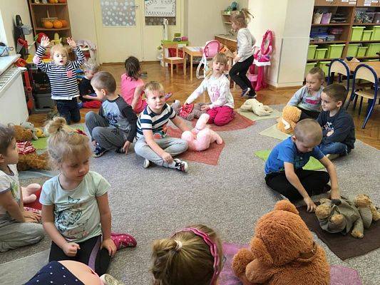 Grafika #7: Dzień Pluszowego Misia