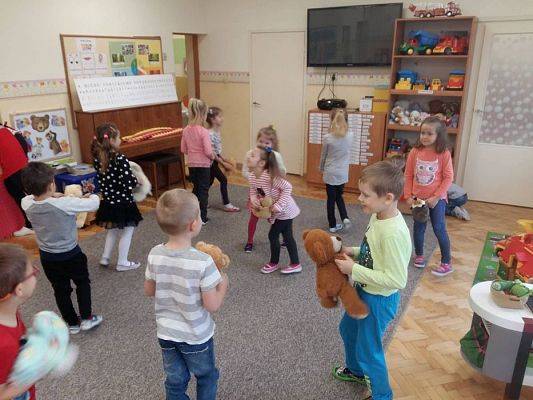 Grafika #16: Dzień Pluszowego Misia