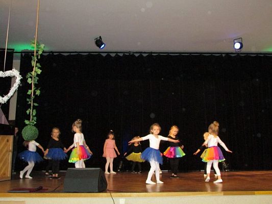 Grafika #39: 20.11.2017 Przedstawienie pt."Chociaż różni to tacy sami"