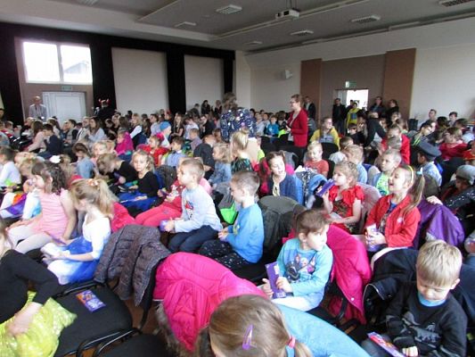 Grafika #46: 20.11.2017 Przedstawienie pt."Chociaż różni to tacy sami"