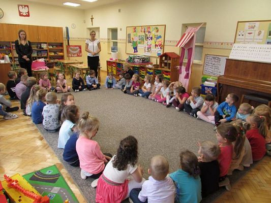 Grafika #50: 20.11.2017 Przedstawienie pt."Chociaż różni to tacy sami"