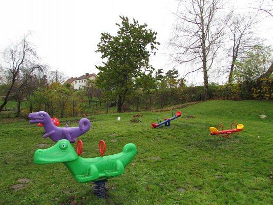 Grafika #20: 14.11.2017 Nowy sprzęt na naszym placu zabaw