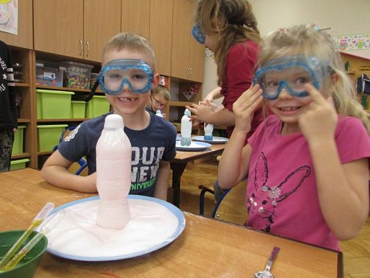 Grafika #11: 02.11.2017 Zajęcia eksperymentalne w gr. III - Wulkan