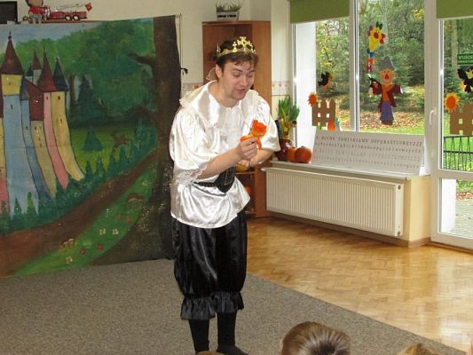 Grafika #3: 25.10.2017 Przedstawienie teatralne pt. "Magia słów"