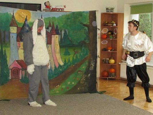 Grafika #4: 25.10.2017 Przedstawienie teatralne pt. "Magia słów"