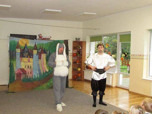 Grafika #7: 25.10.2017 Przedstawienie teatralne pt. "Magia słów"