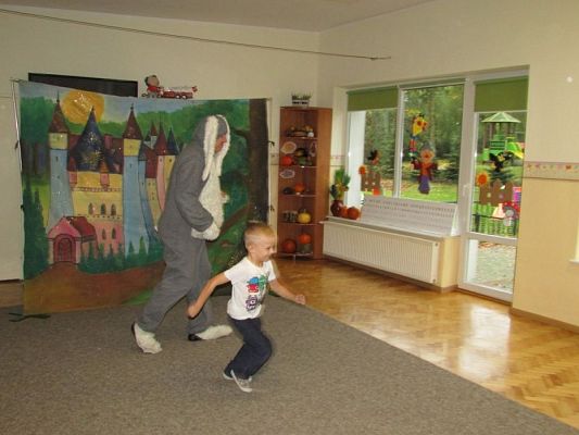 Grafika #13: 25.10.2017 Przedstawienie teatralne pt. "Magia słów"