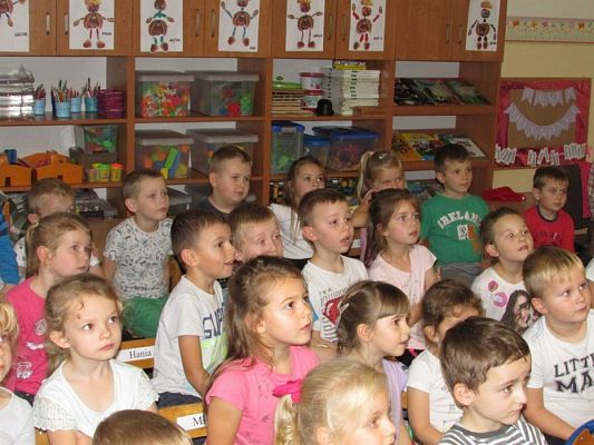 Grafika #19: 25.10.2017 Przedstawienie teatralne pt. "Magia słów"