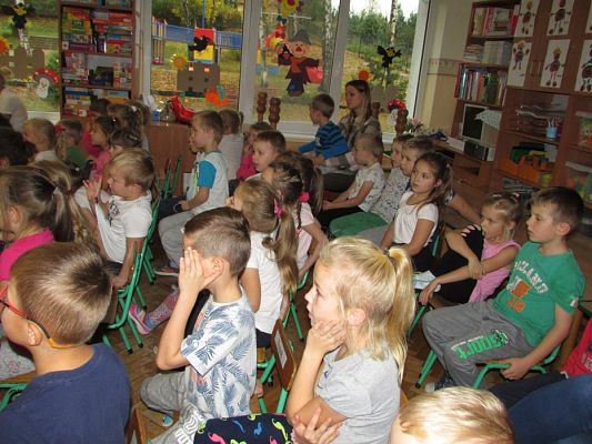 Grafika #22: 25.10.2017 Przedstawienie teatralne pt. "Magia słów"