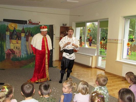 Grafika #23: 25.10.2017 Przedstawienie teatralne pt. "Magia słów"