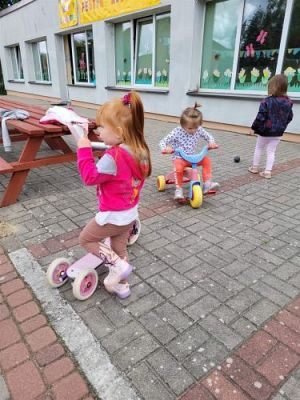 Grafika #1: 12.07.2022 Wakacyjne zabawy w ogrodzie przedszkolnym