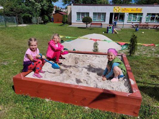 Grafika #2: 12.07.2022 Wakacyjne zabawy w ogrodzie przedszkolnym