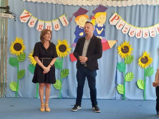 Grafika #1: 22.06.2022 Uroczyste pożegnanie absolwentów naszego przedszkola cz.II