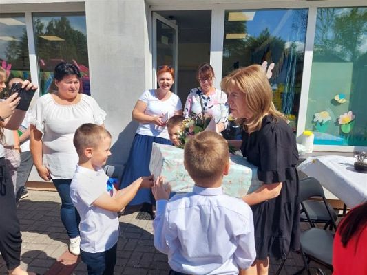 Grafika #12: 22.06.2022 Uroczyste pożegnanie absolwentów naszego przedszkola cz.II