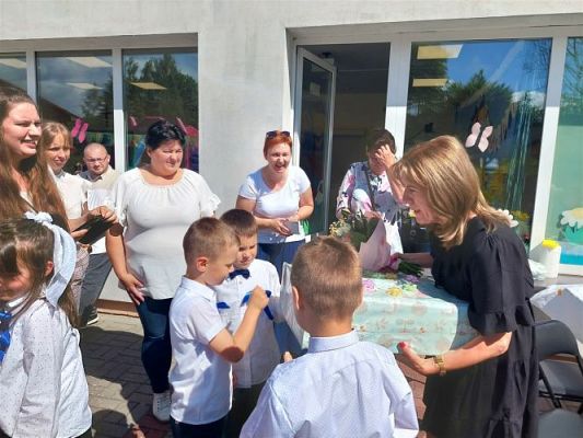 Grafika #13: 22.06.2022 Uroczyste pożegnanie absolwentów naszego przedszkola cz.II