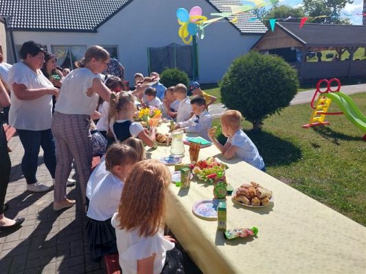 Grafika #19: 22.06.2022 Uroczyste pożegnanie absolwentów naszego przedszkola cz.II