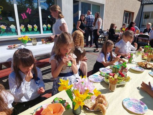 Grafika #22: 22.06.2022 Uroczyste pożegnanie absolwentów naszego przedszkola cz.II