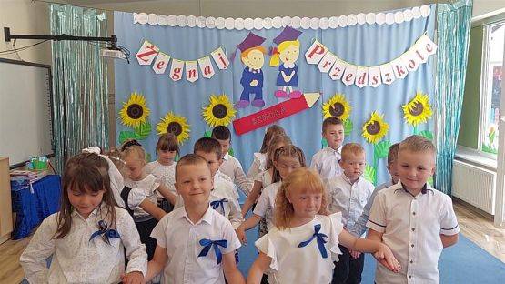 Grafika #5: 22.06.2022 Uroczyste pożegnanie absolwentów naszego przedszkola cz.I