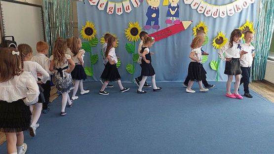 Grafika #13: 22.06.2022 Uroczyste pożegnanie absolwentów naszego przedszkola cz.I