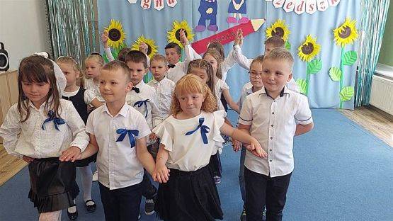 Grafika #17: 22.06.2022 Uroczyste pożegnanie absolwentów naszego przedszkola cz.I