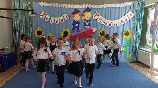 Grafika #32: 22.06.2022 Uroczyste pożegnanie absolwentów naszego przedszkola cz.I