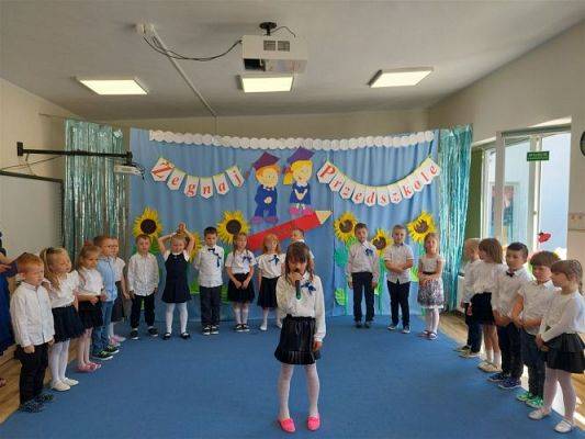 Grafika #44: 22.06.2022 Uroczyste pożegnanie absolwentów naszego przedszkola cz.I