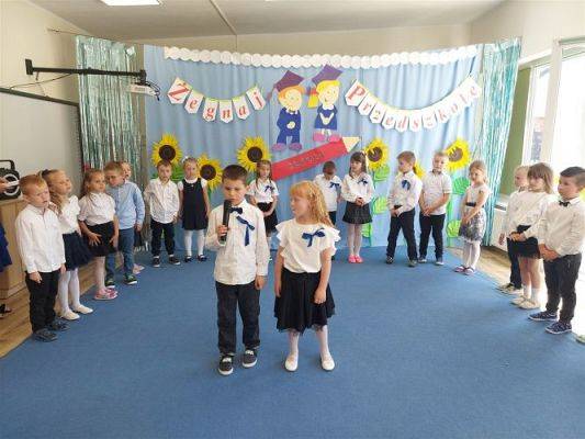 Grafika #46: 22.06.2022 Uroczyste pożegnanie absolwentów naszego przedszkola cz.I