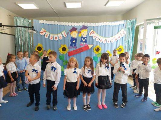 Grafika #52: 22.06.2022 Uroczyste pożegnanie absolwentów naszego przedszkola cz.I